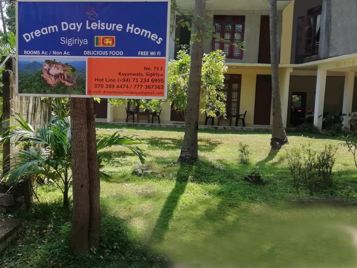 Dream Day Leisure Homes 시기리야 외부 사진